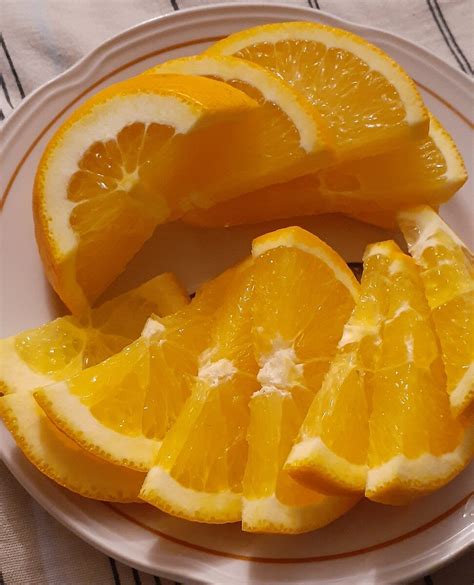 Натуральные эфиры: аромат и вкус, которые обогащает кожура лимона
